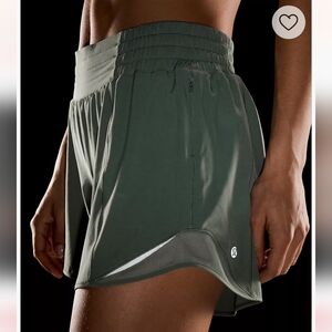 Lululemon Hotty Hot Short 4"